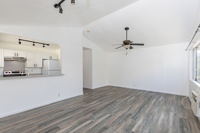 Building Photo - Island Living in the Heart of Ewa Beach - Alii Cove (3Bed/2Bath)