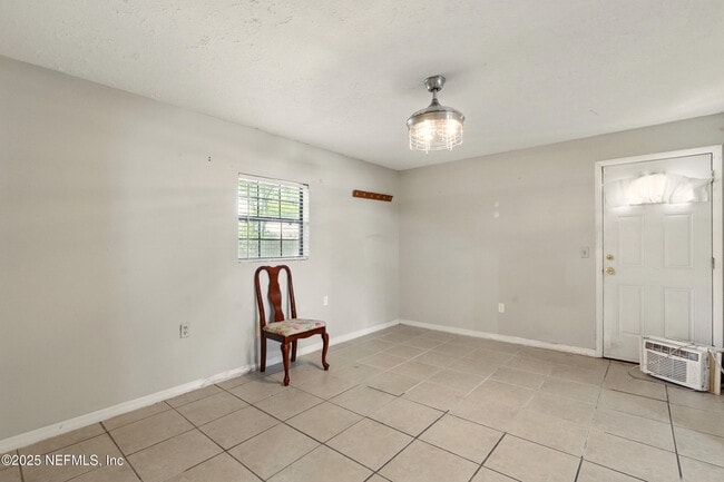 Building Photo - 6343 Alfredo Ct