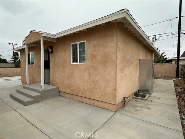 Building Photo - 9517 Stoakes Ave
