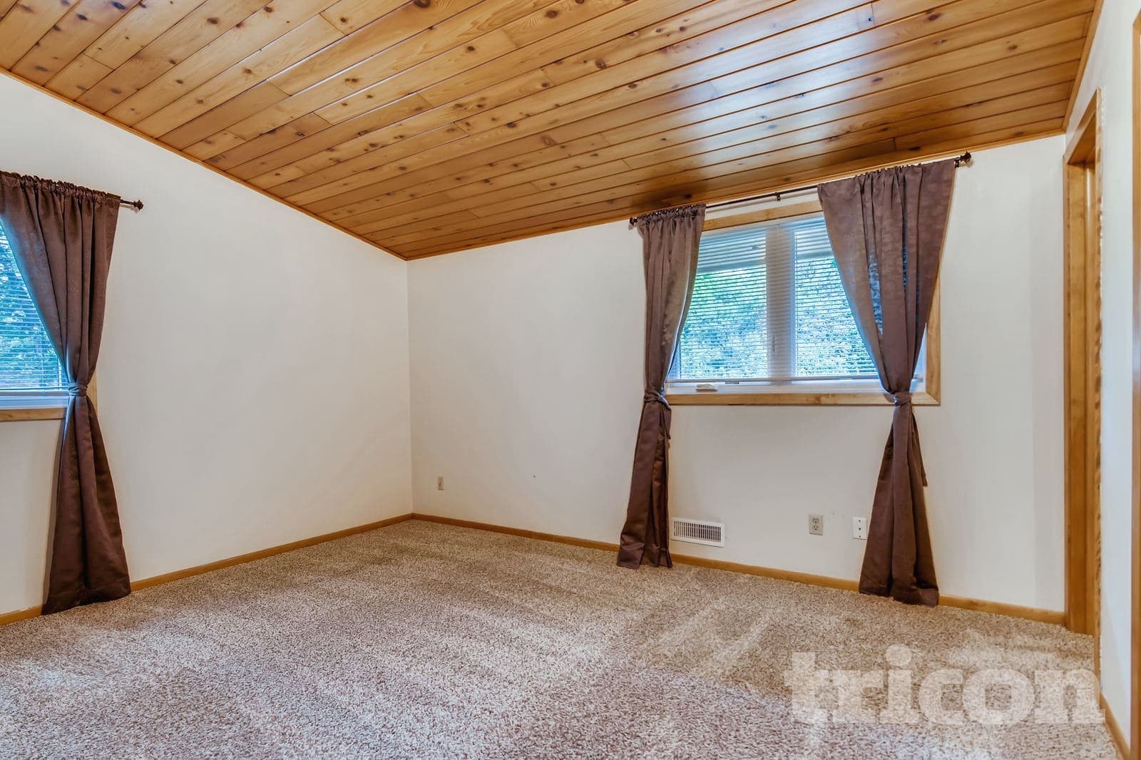 Building Photo - 9241 34th Ave N