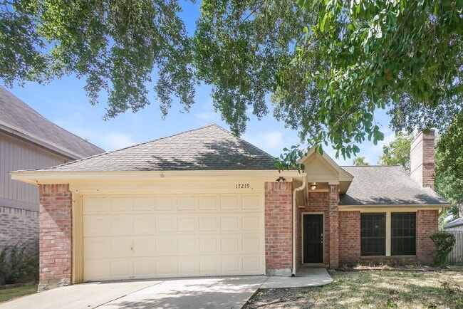 Building Photo - 17219 Harmony Hill Dr