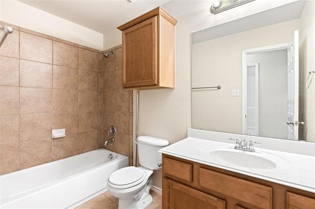 Building Photo - 9750 Grassland Dr