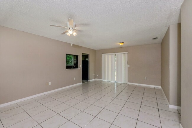 Building Photo - 7311 Miramar Pkwy