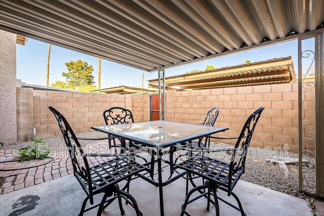 Building Photo - 8331 E Thomas Rd