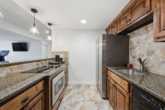 Building Photo - {10500} Luxury Living in Mills Crossing Estates +  Spacious Floorplan with Designer Finishes