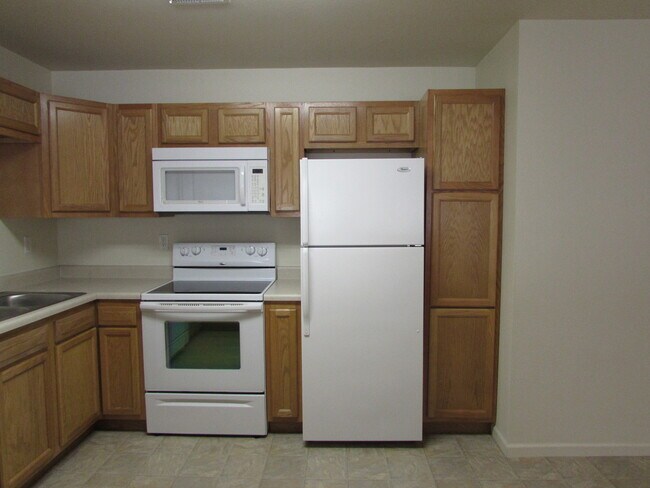 Building Photo - 6656-MF2-E2