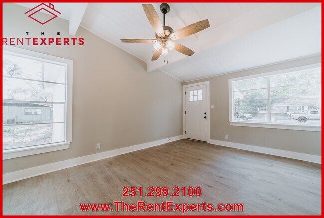 Building Photo - 1377 W Riviera Dr