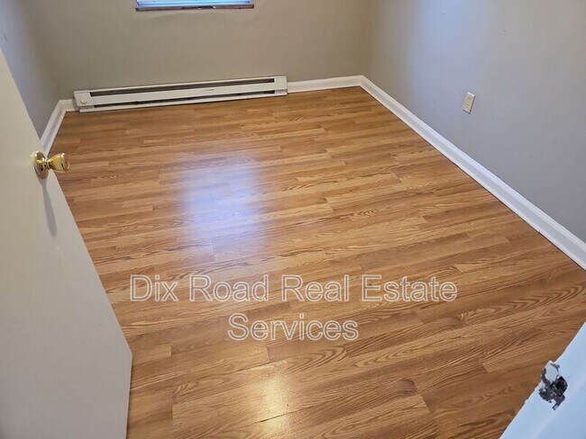 Building Photo - 3121 Gobel Ave