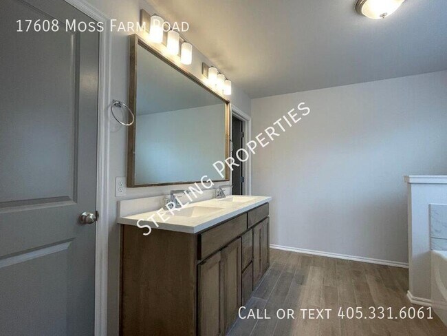 Building Photo - 17608 Moss Farm Rd