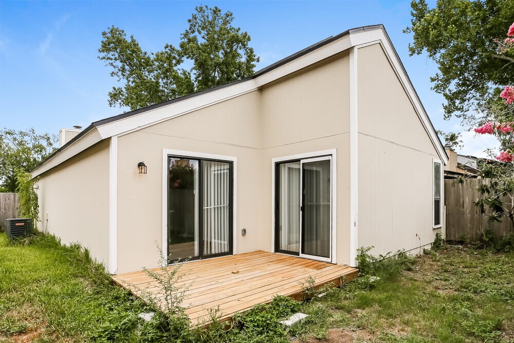Building Photo - 756 Century 21 Dr
