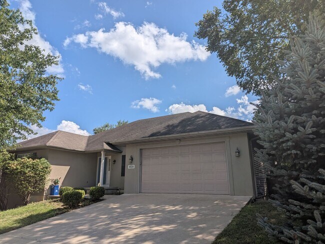 Building Photo - 4108 Cedar Crest Ln