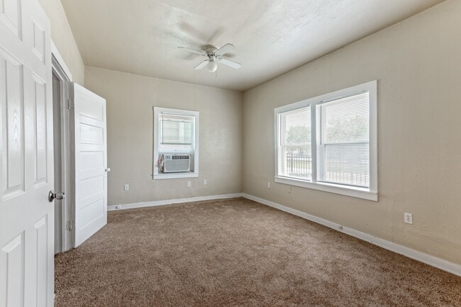 Building Photo - 4324 Avenue H