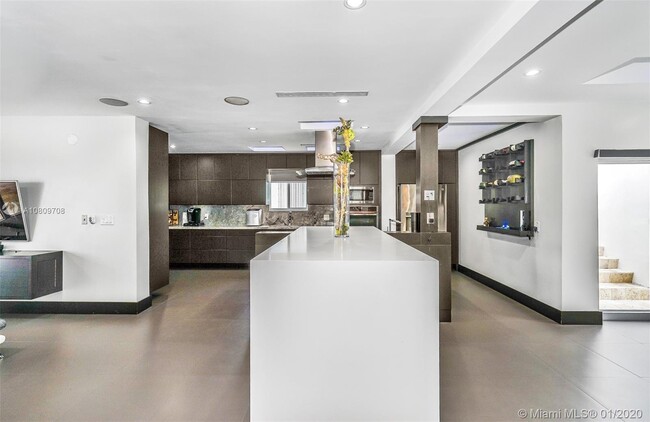 Building Photo - 2612 Key Largo Ln