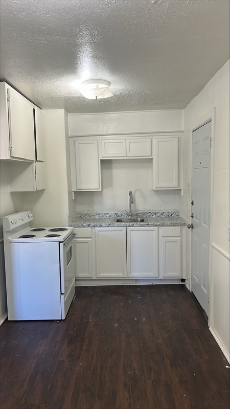 Building Photo - 2805 Carter St