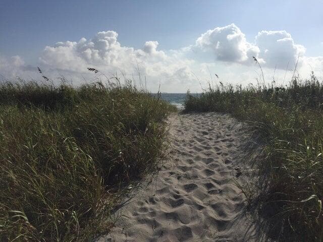 Building Photo - 2103 S Ocean Blvd