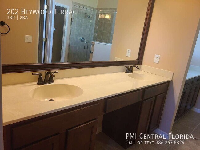 Building Photo - 202 Heywood Terrace