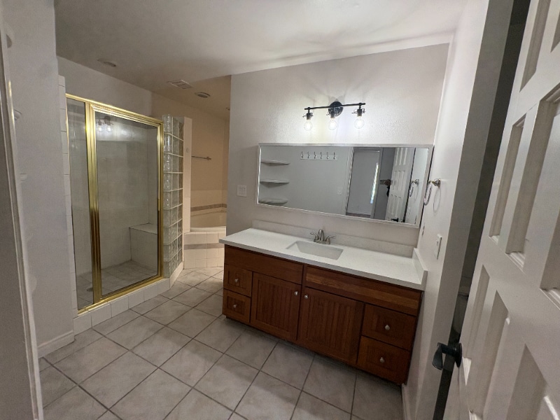 Building Photo - 3495 Villa Hermosa Dr