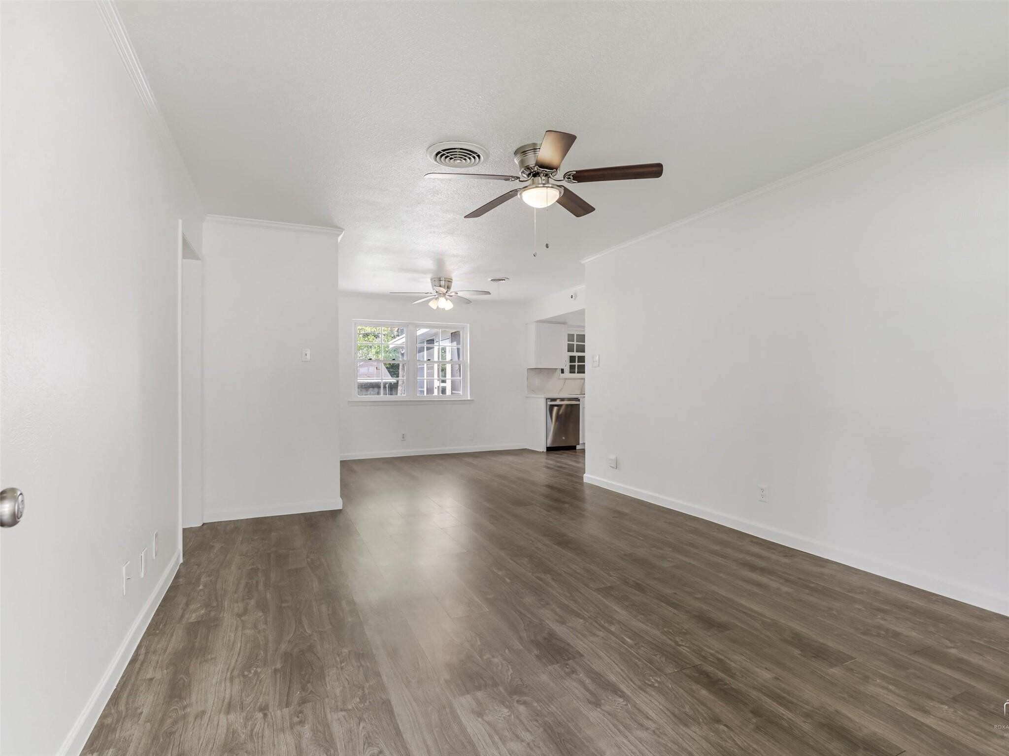 Building Photo - 2976 Cameo Ln