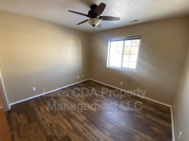 Building Photo - 8920 Torrey Ln