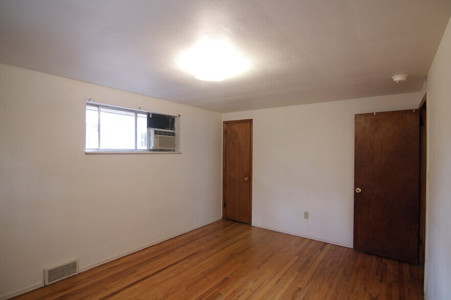 Building Photo - 421 Franklin Ave