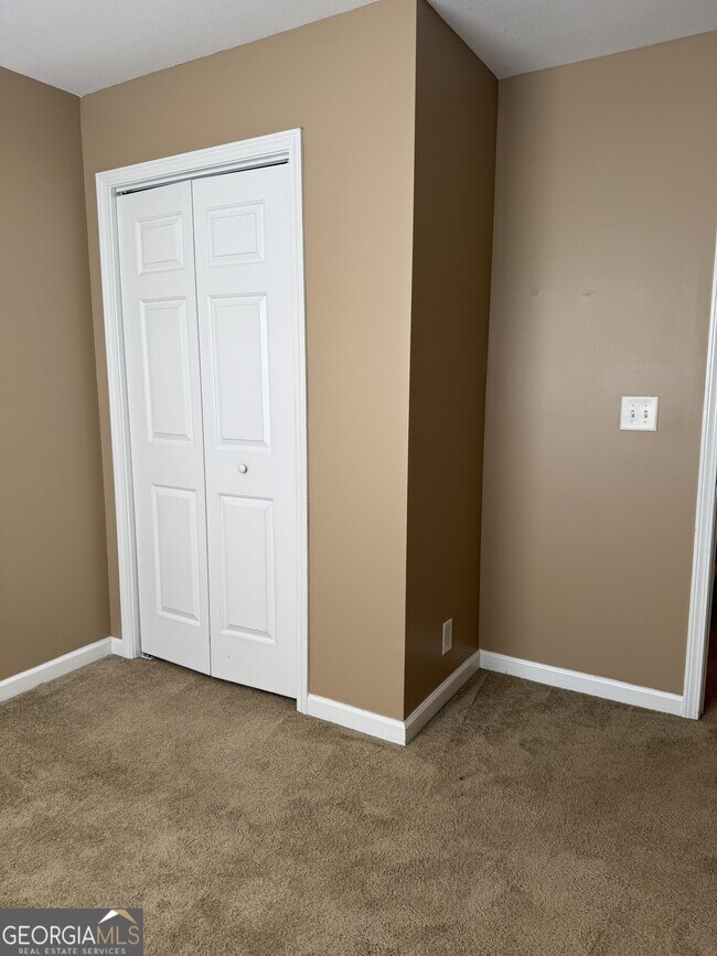 Building Photo - 235 Tower Commons Rd