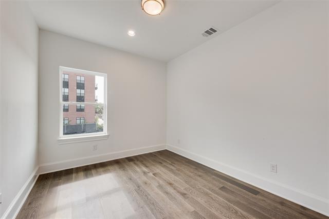 Building Photo - 1464 N Ave