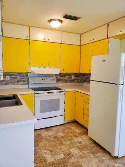 Building Photo - 5787 US-441