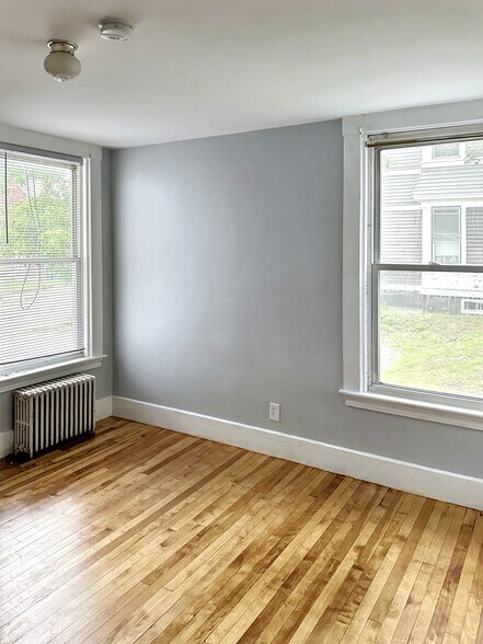 Building Photo - 115 Highland Ave