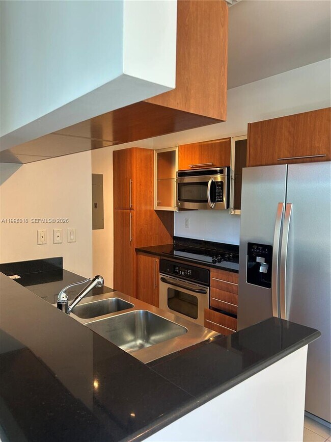 Building Photo - 600 W Las Olas Blvd