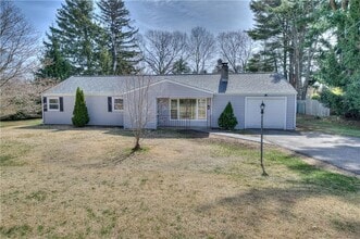 Building Photo - 140 Phillips Rd