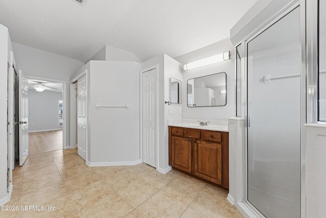 Building Photo - 13844 Fish Eagle Dr W