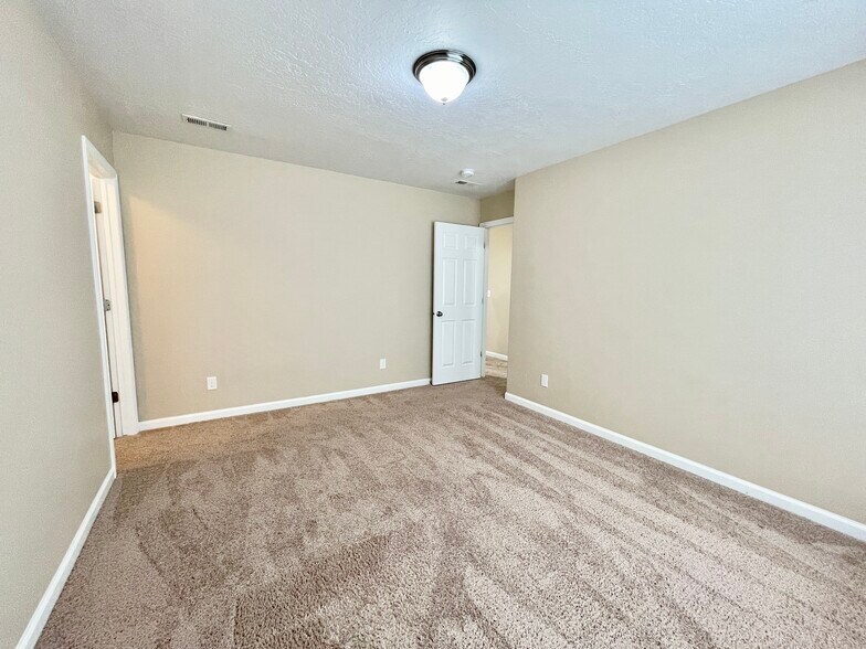 Building Photo - 3859 W Young Lucerne Cir