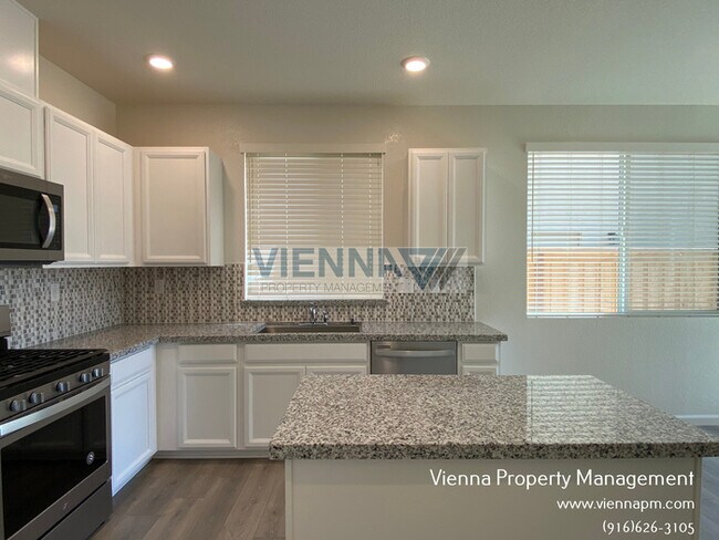 Building Photo - 700 Lincolnshire Cir