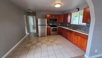 Building Photo - Pet Friedly 2/1 bedroom in Kihei