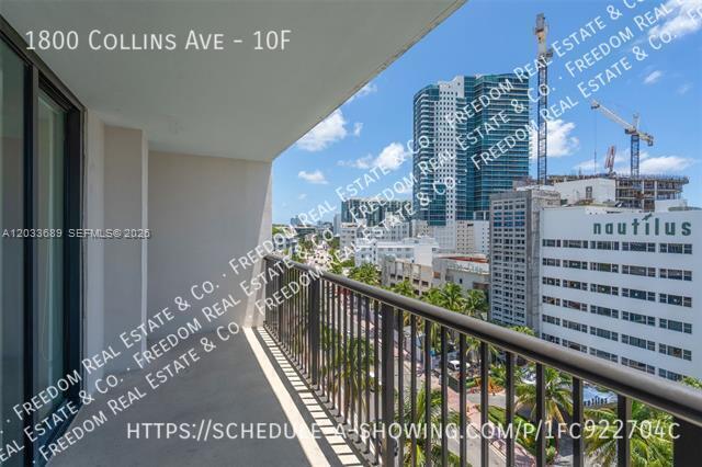 Building Photo - 1800 Collins Ave