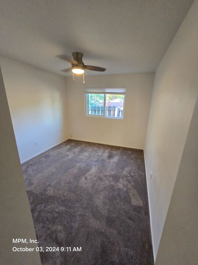 Building Photo - 419 Crocker St