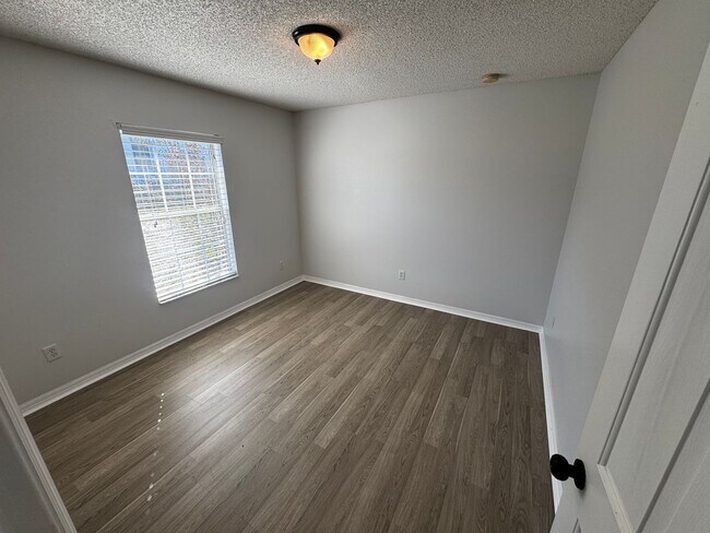 Building Photo - ? Move-In Ready 3/2/2 Near Ocala – Nearly 2,000 Sq Ft & Beautifully Updated! ?