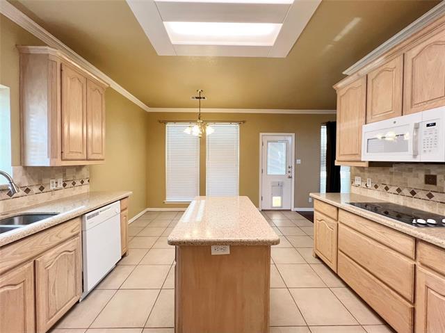 Building Photo - 9113 Trail Wood Dr