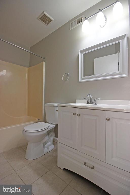 Building Photo - 7939 Otter Cove Ct