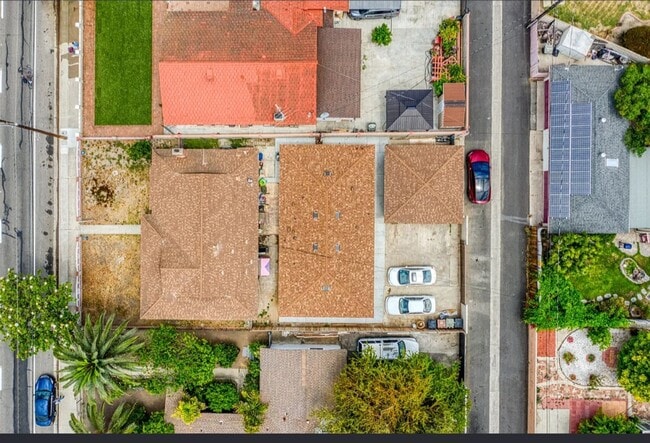 Building Photo - 11666 Magnolia St