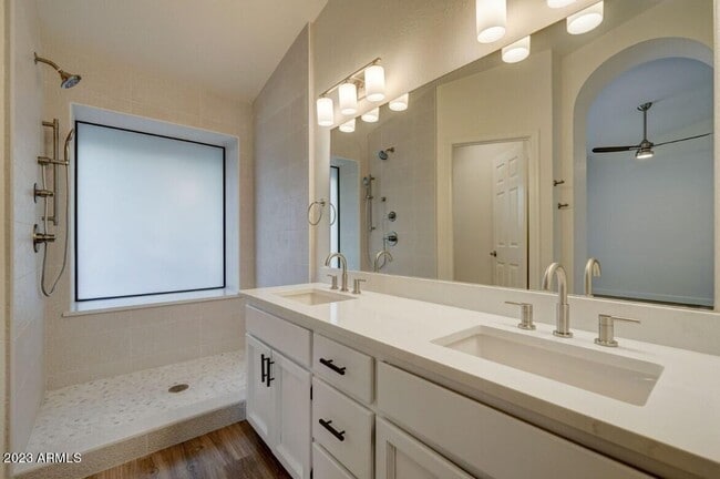 Building Photo - 11574 N 109th St