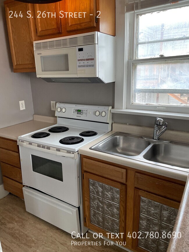 Building Photo - 244 S 26th St