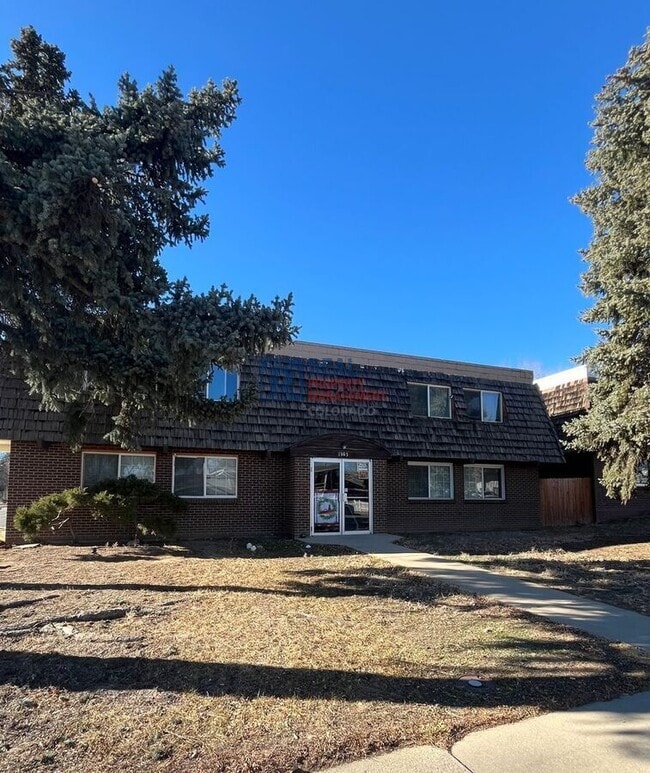 Building Photo - 1303 Coffman St