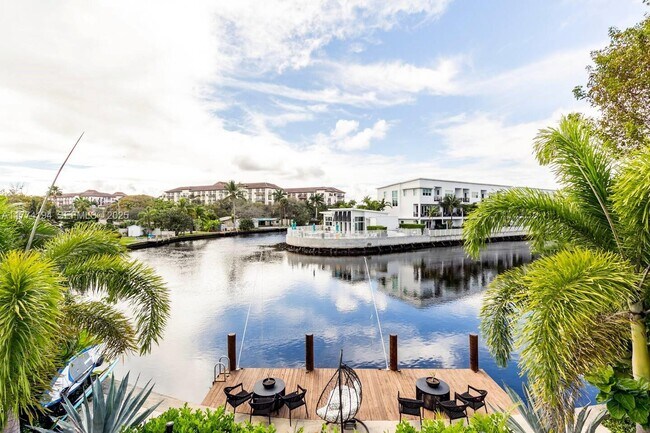 Building Photo - 2809 NE 14th Ave