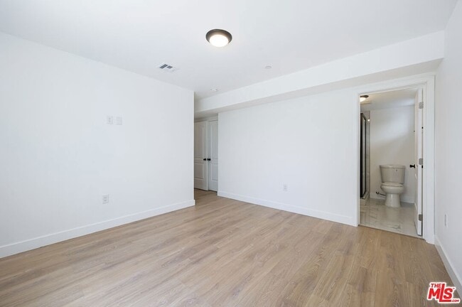 Building Photo - 7306 Independence Ave