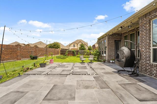 Building Photo - 352 Long Meadow Way