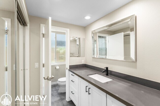 Building Photo - 15182 Chalon Cir