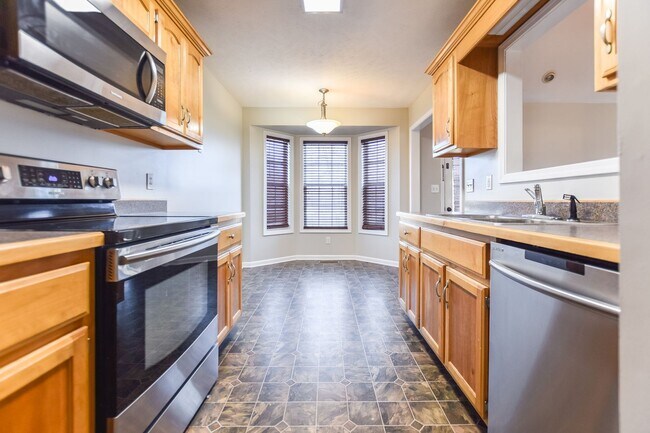 Building Photo - 3886 Stella Dr