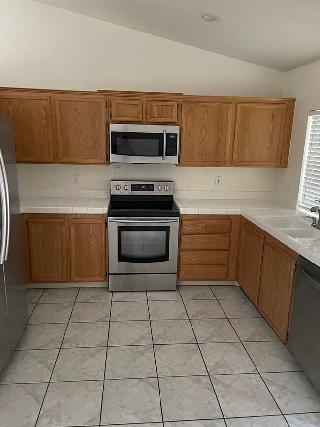 Building Photo - 3 BEDROOM SINGLE STORY HOUSE IN A CUL DE SAC