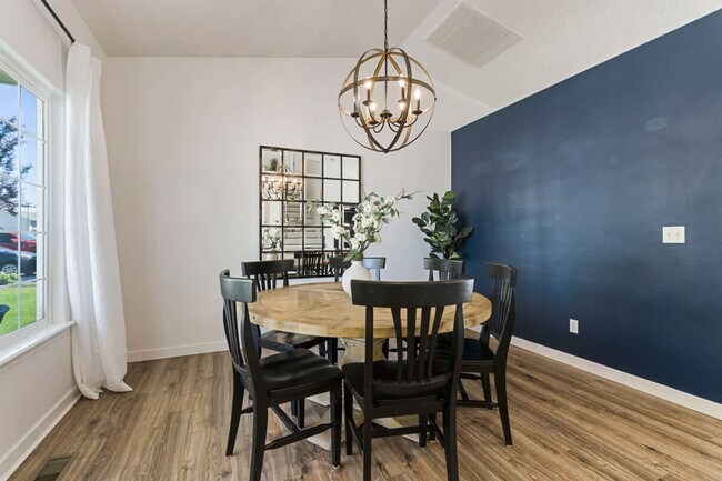 Building Photo - 19701 Cumberland Way